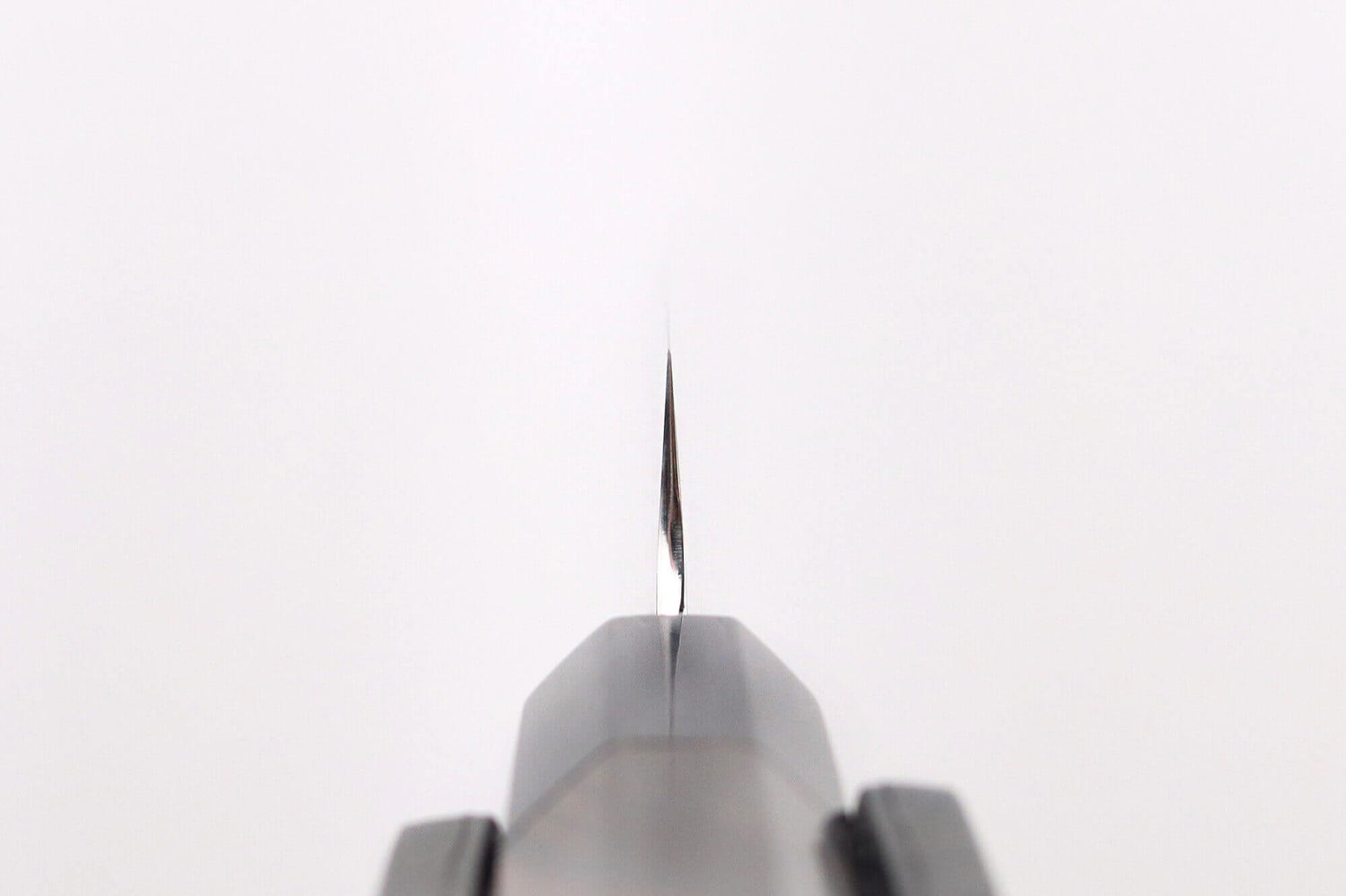 Couteau universel 13,5cm japonais artisanal Makoto Kurosaki VG7 Damas