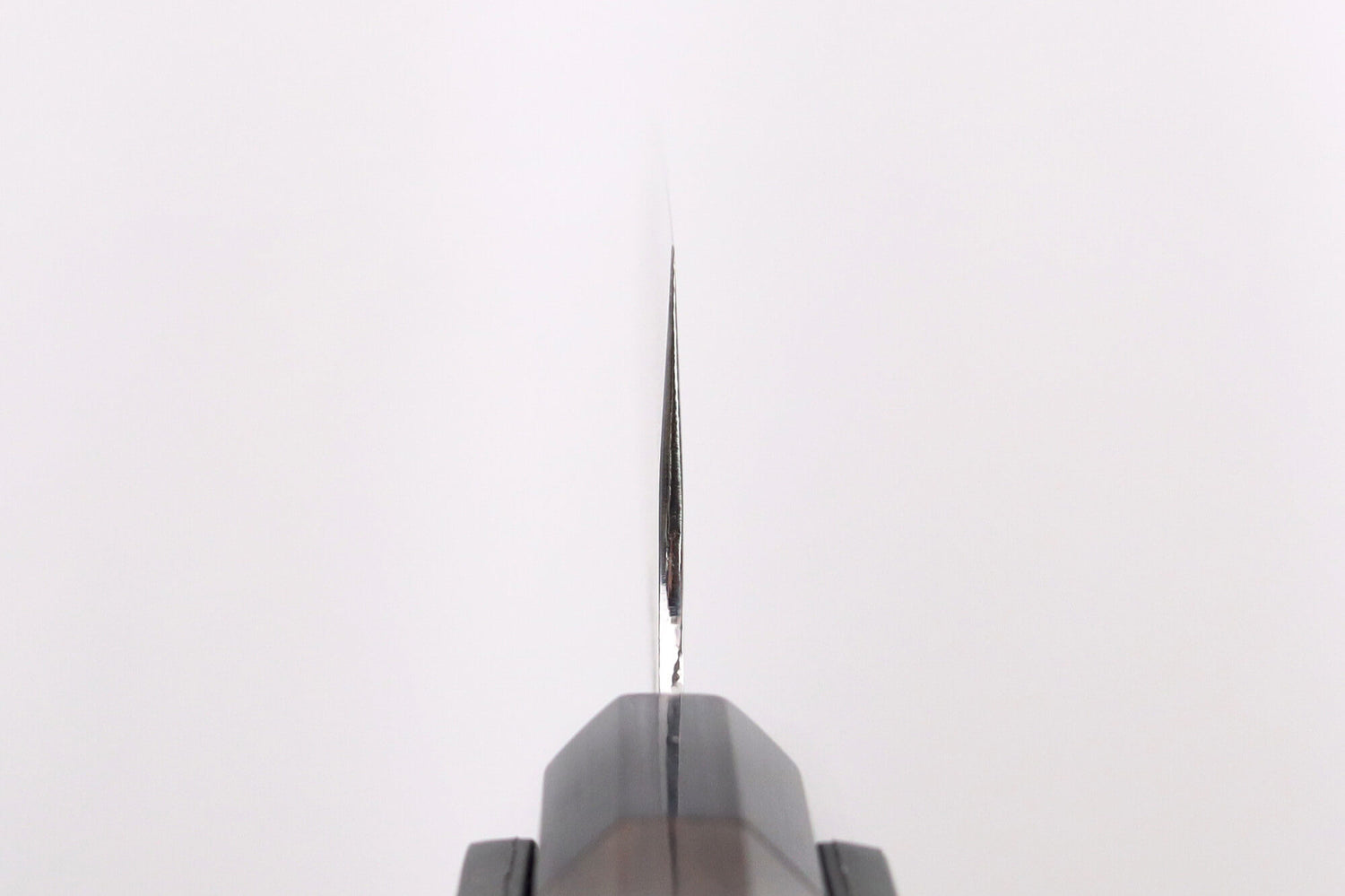 Couteau santoku 16,5cm japonais artisanal Makoto Kurosaki VG7 Damas