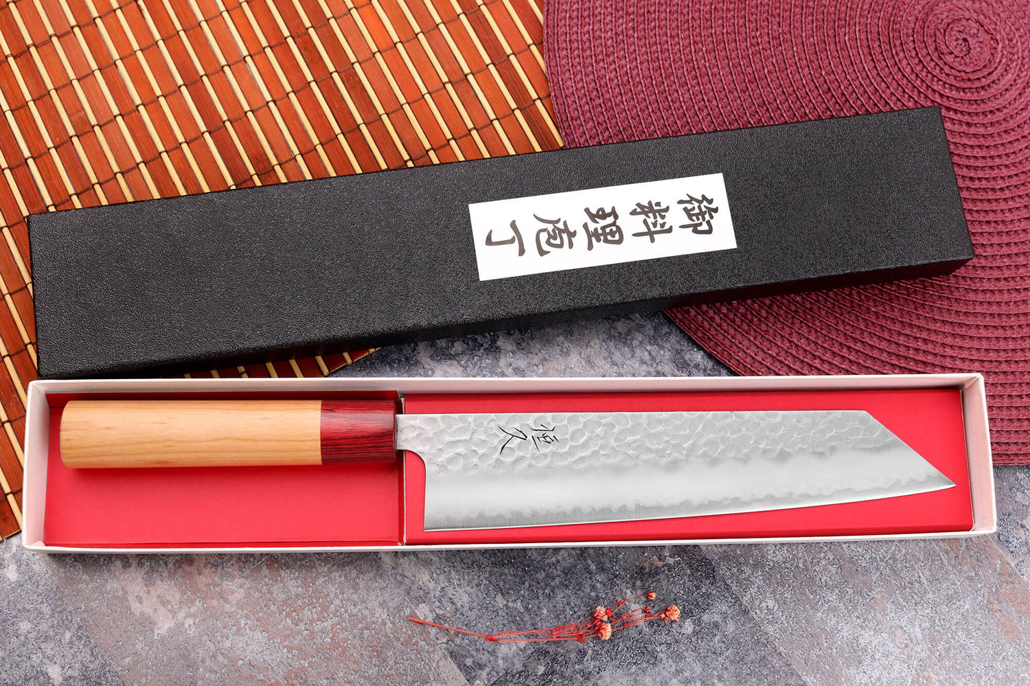 Couteau kiritsuke japonais artisanal Tsunehisa Aogami Super martelé 21cm