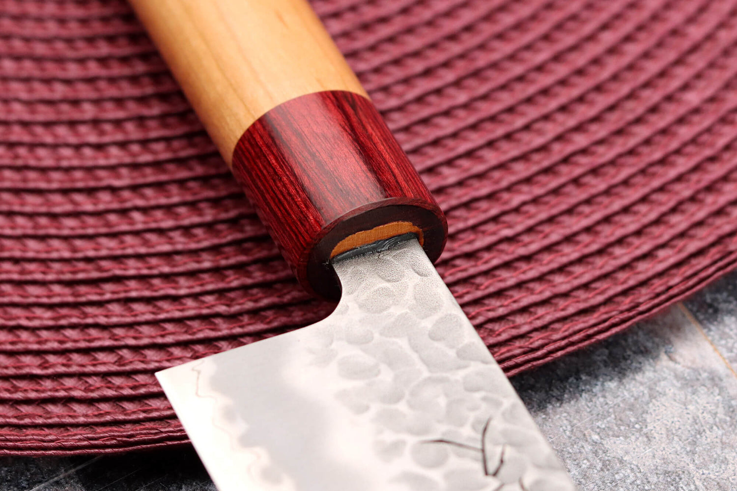 Couteau kiritsuke japonais artisanal Tsunehisa Aogami Super martelé 21cm