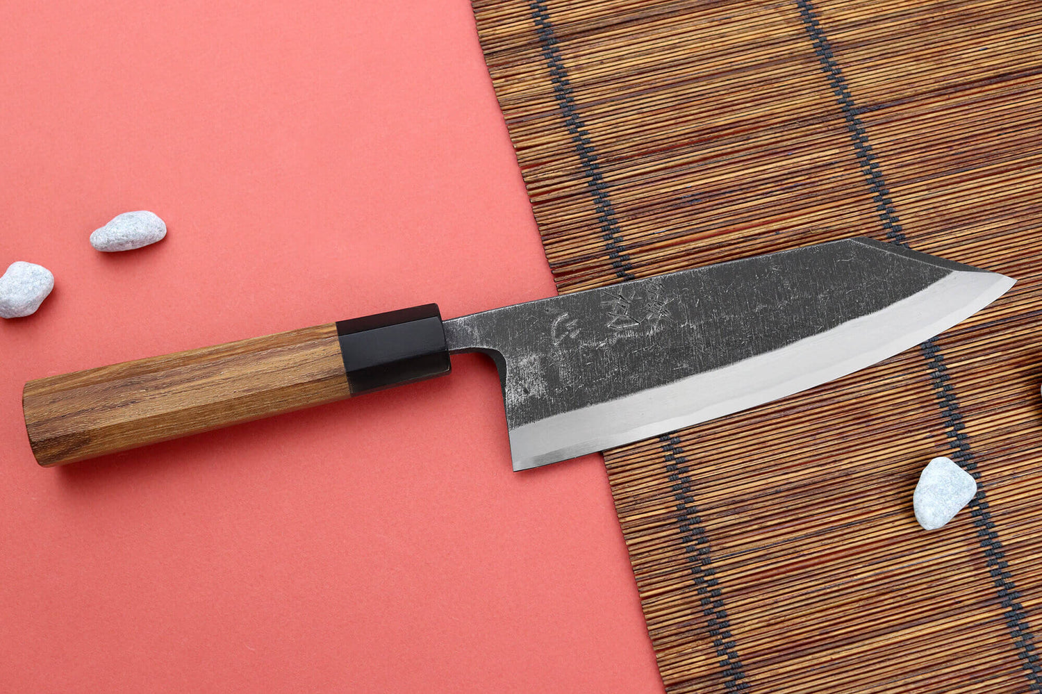 Couteau deba kiritsuke 18cm japonais artisanal Hatsukokoro Shirasagi manche en teck