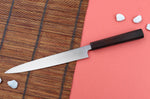 Couteau yanagiba 24cm japonais artisanal Hatsukokoro Shirasagi manche en ébène