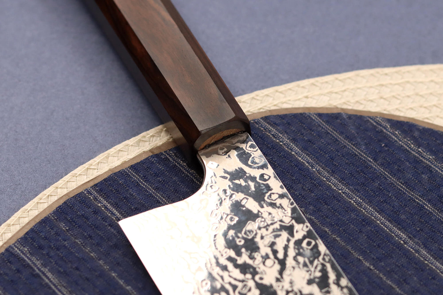 Couteau bunka 16,5cm japonais artisanal Hatsukokoro Ginga ATS-34 Damas ébène