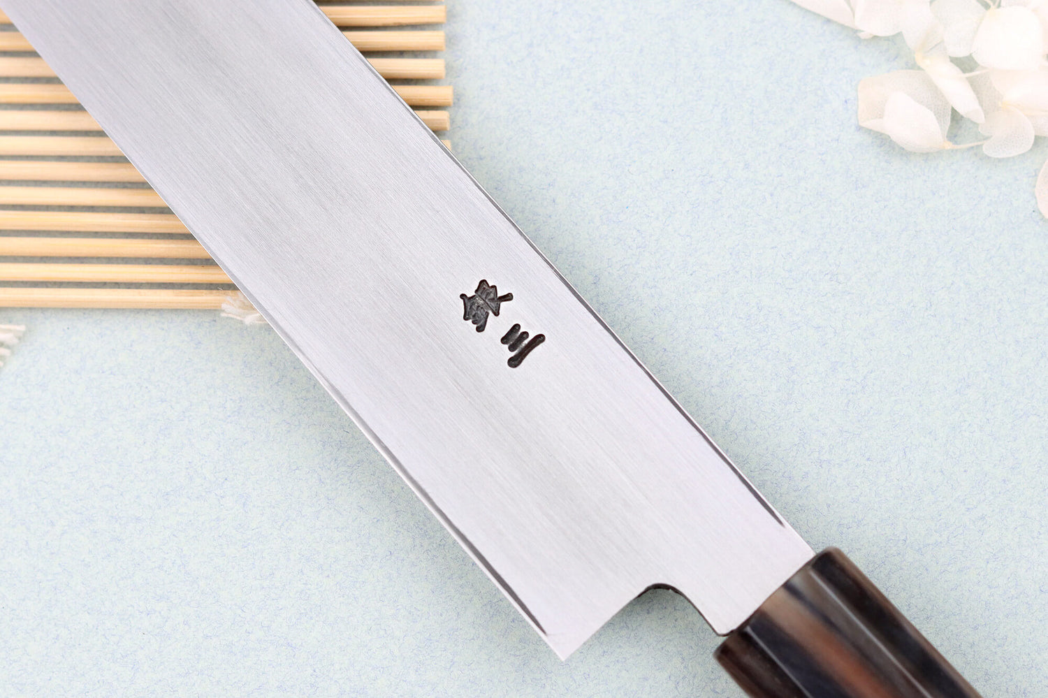 Couteau yanagiba kiritsuke 27cm japonais artisanal Nakamura Kaishin Ginsan Damas