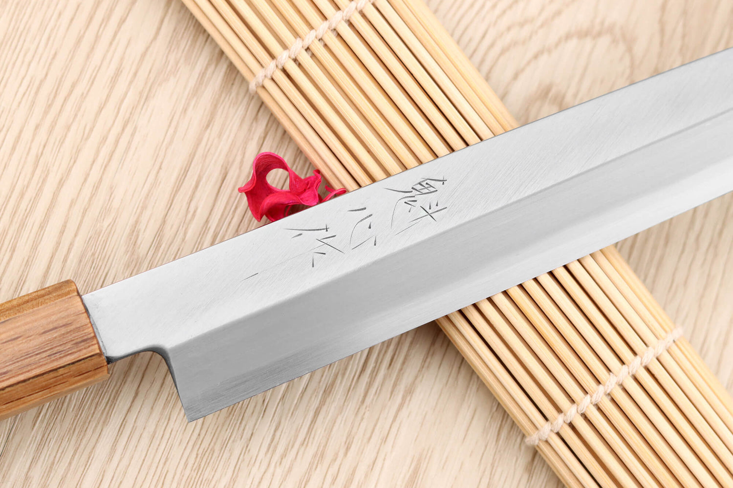 Couteau yanagiba 27cm japonais artisanal Nakamura Kaishin Saku WS2 en chêne
