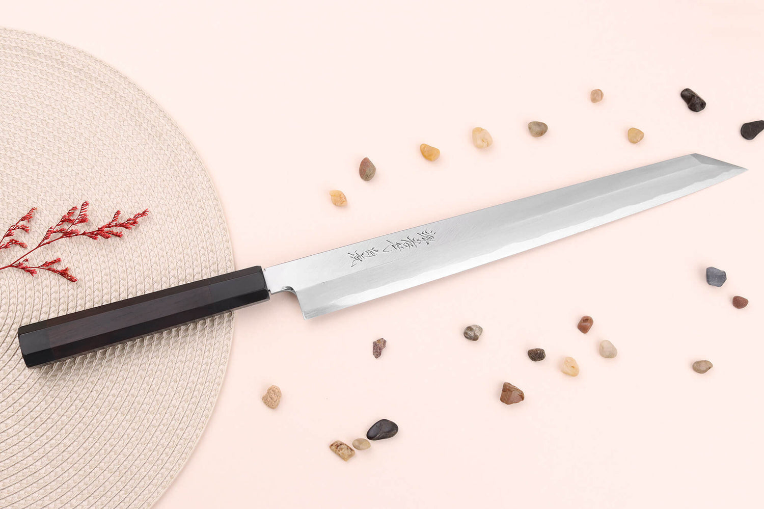 Couteau yanagiba kiritsuke japonais artisanal 33cm Sakai Takayuki Byakko manche en ébène + étui