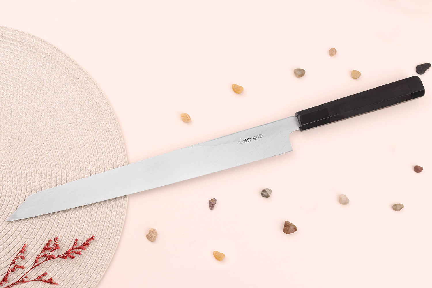 Couteau yanagiba kiritsuke japonais artisanal 33cm Sakai Takayuki Byakko manche en ébène + étui
