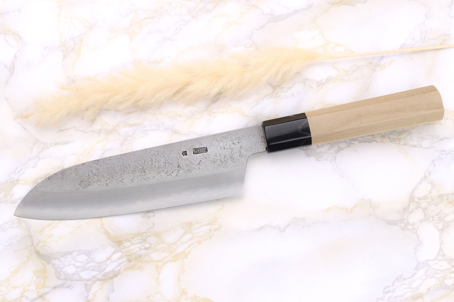 Couteau santoku 18cm japonais artisanal Sakai Kikumori Kikuzuki Rin