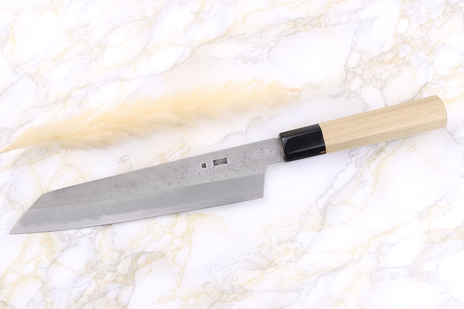 Couteau de chef kiritsuke 21cm japonais artisanal Sakai Kikumori Kikuzuki Rin