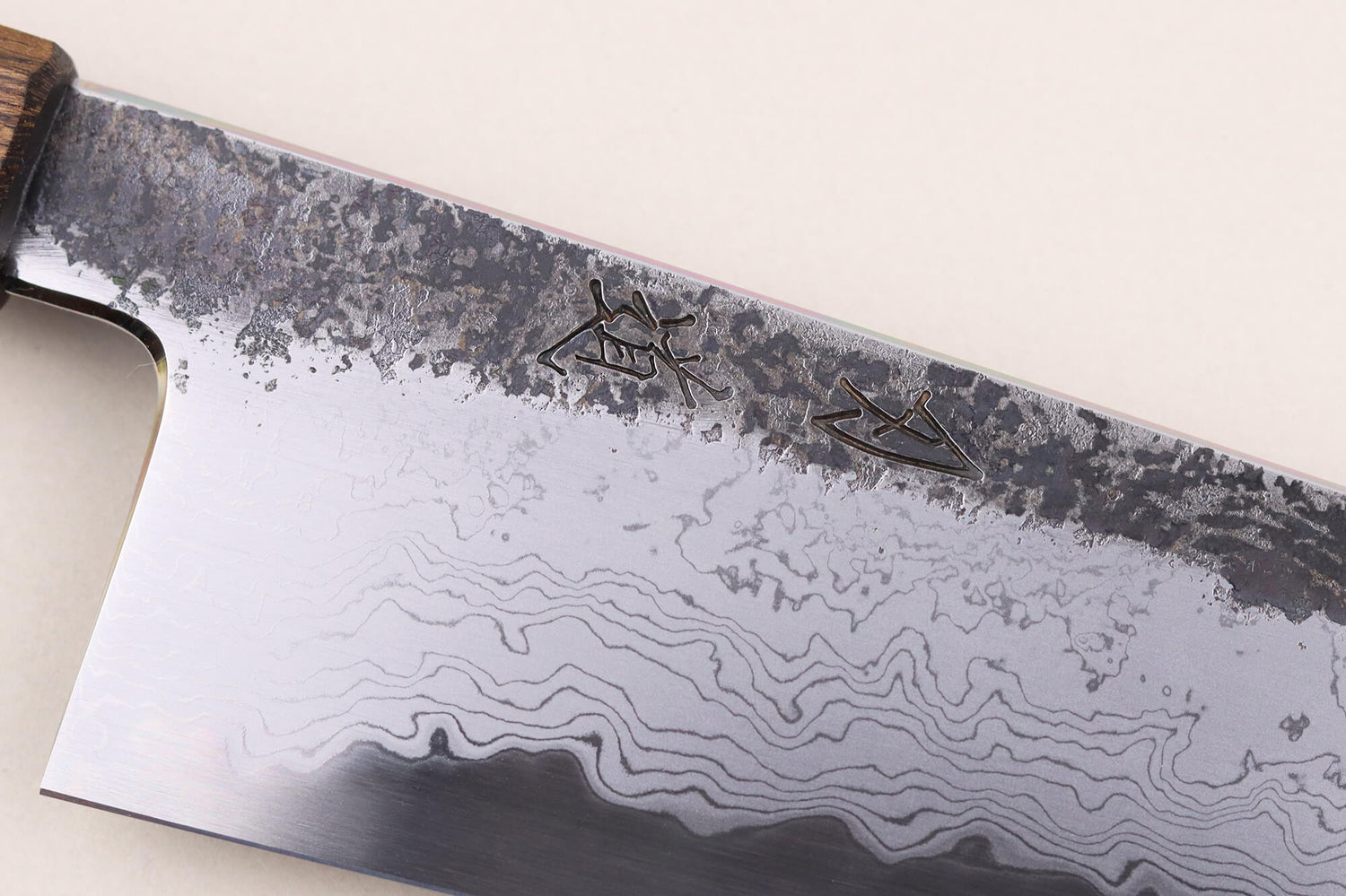 Couteau de chef 24cm japonais artisanal Hado Sumi B1D manche en chêne