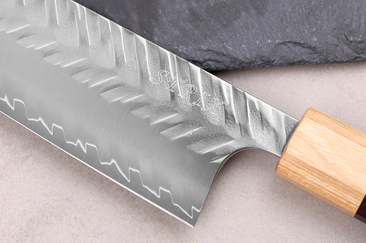 Couteau santoku 16,5cm japonais artisanal Yoshimi Kato SPG Strix V-Tsuchime