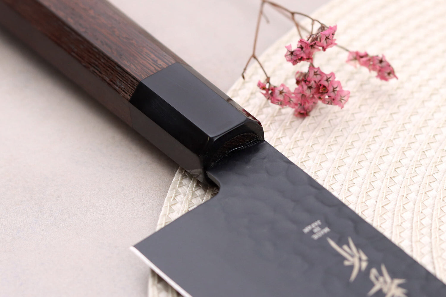 Couteau de chef 24cm japonais Sakai Takayuki Kurokage VG10 manche en wengé
