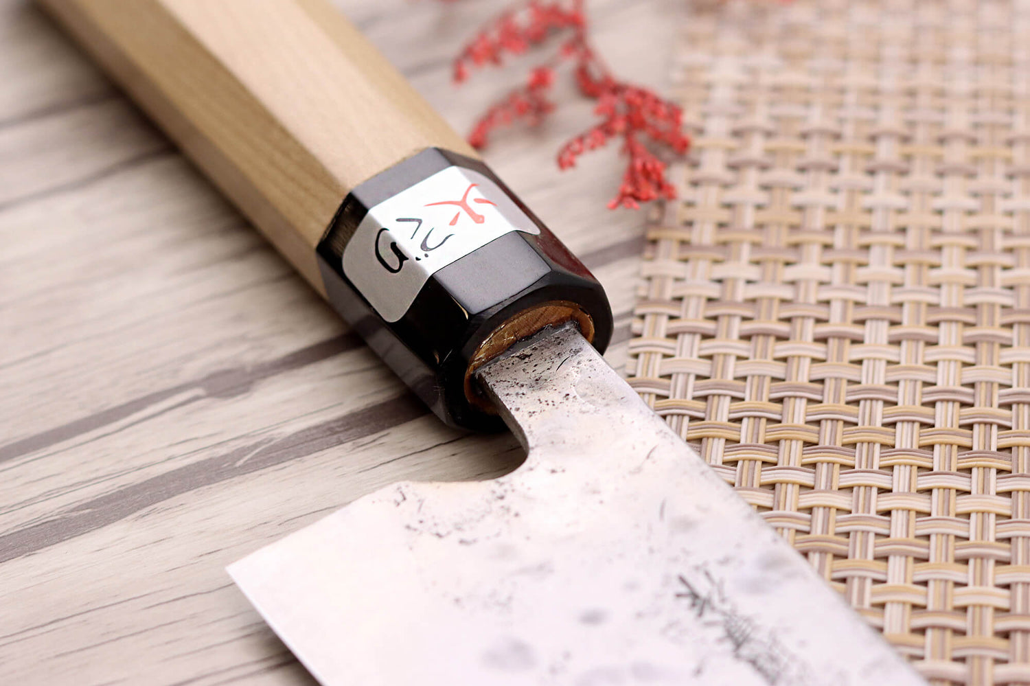 Couteau de chef 21cm japonais artisanal Fujiwara Maboroshi manche en magnolia