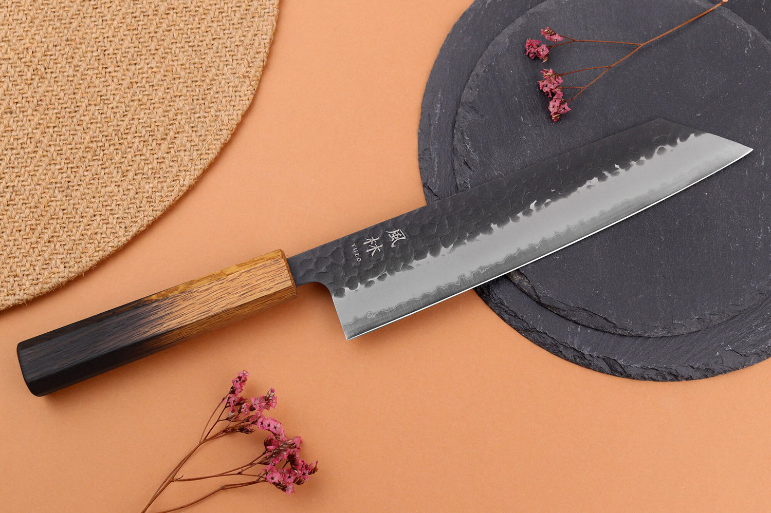 Couteau kiritsuke 21cm japonais artisanal Yuzo Black AS chêne brûlé