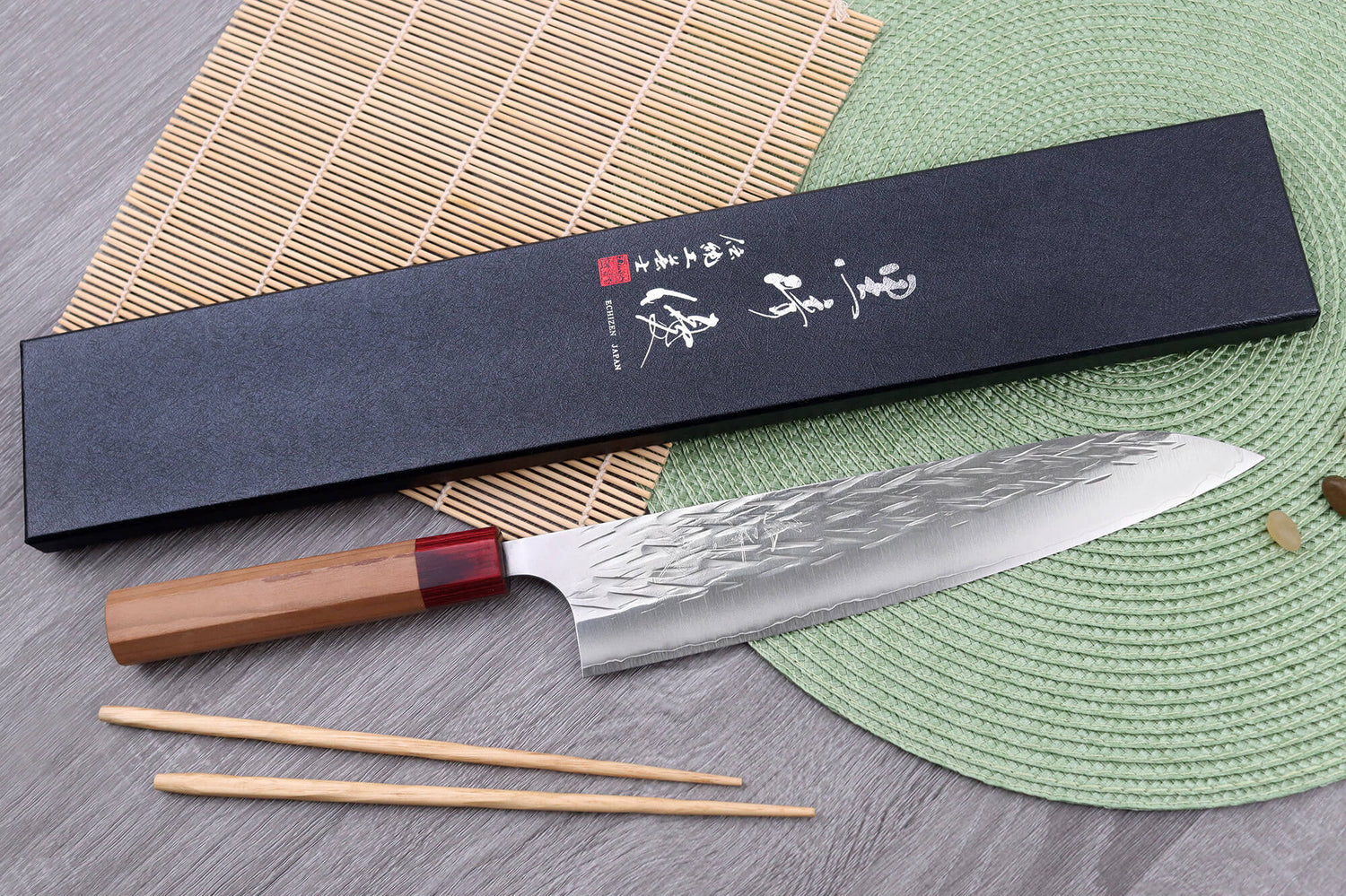 Couteau de chef japonais artisanal Yu Kurosaki Sasame acier cobalt 24cm