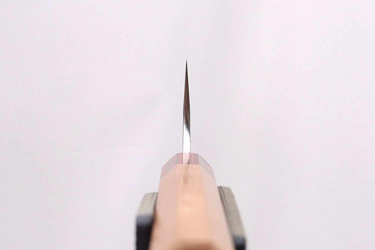 Couteau de chef japonais artisanal Yu Kurosaki Sasame acier cobalt 24cm