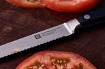 Couteau universel denté Zwilling Professional "S" 13cm forgé en acier inoxydable