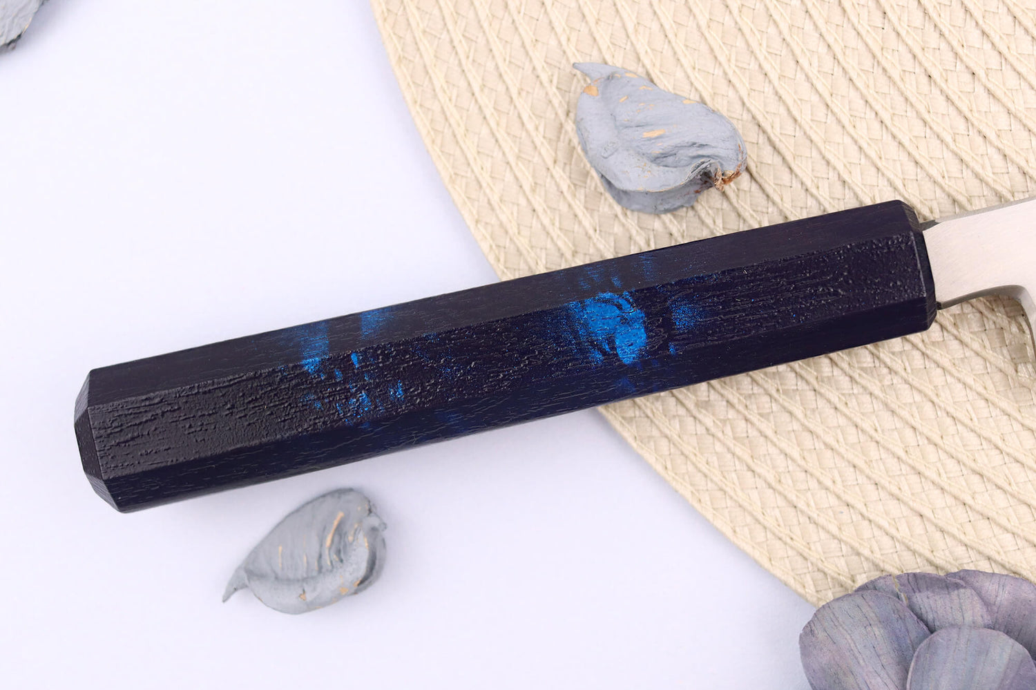 Couteau yanagiba japonais 21cm Sakai Takayuki Nanairo manche en résine laqué bleu