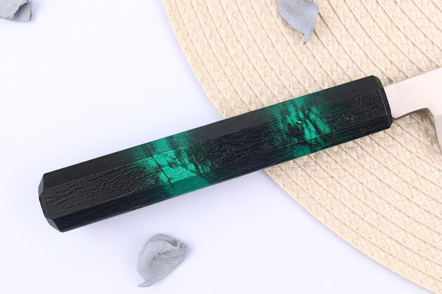 Couteau yanagiba japonais 21cm Sakai Takayuki Nanairo manche en résine laqué vert