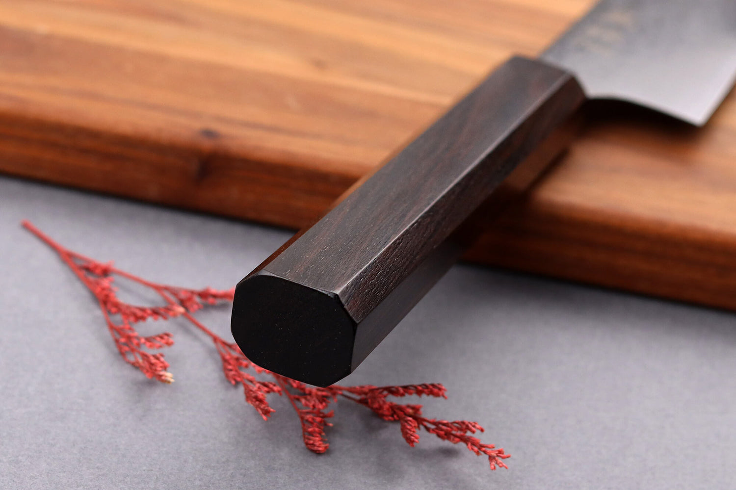 Couteau de chef 20cm japonais artisanal Yuzo Kurogane Damas VG10