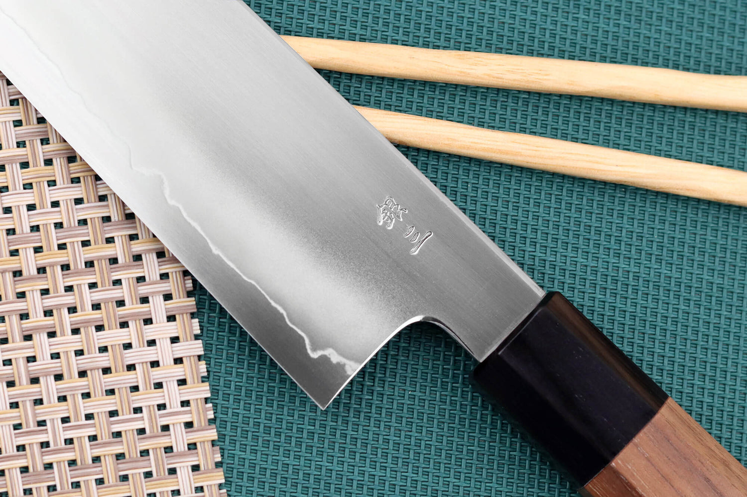 Couteau kiritsuke japonais artisanal Kagekiyo Kurumi Ginsan 24cm