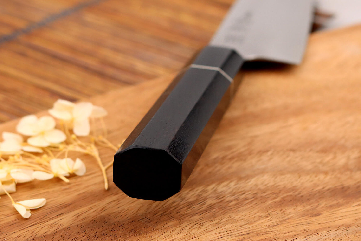 Couteau santoku 19,5cm japonais artisanal Sukenari ZDP-189 San Maï manche en ébène