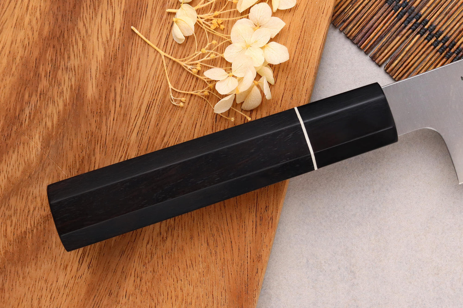 Couteau santoku 19,5cm japonais artisanal Sukenari ZDP-189 San Maï manche en ébène