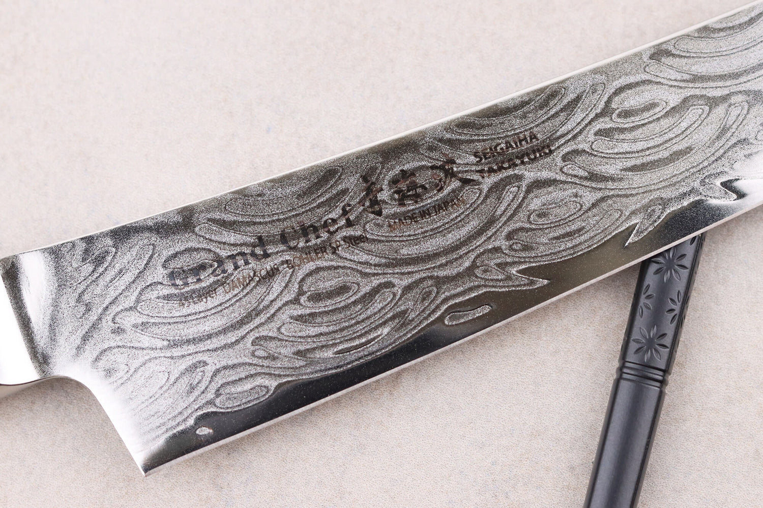 Couteau kengata universel 15cm japonais Sakai Takayuki Grand Chef Seigaiha Damas 45 couches
