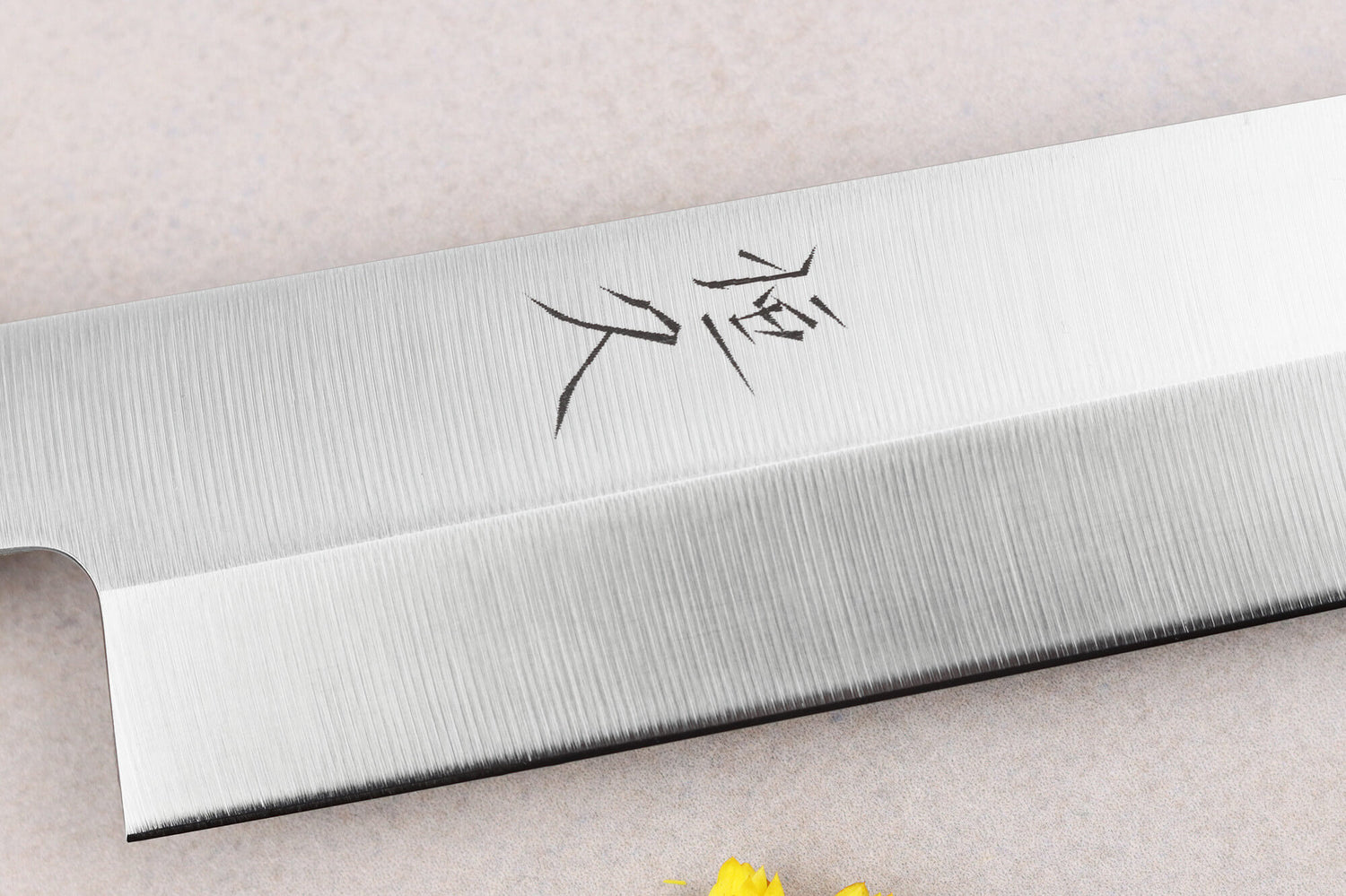 Couteau yanagiba 30cm artisanal japonais Tsunehisa AUS-8 manche en chêne
