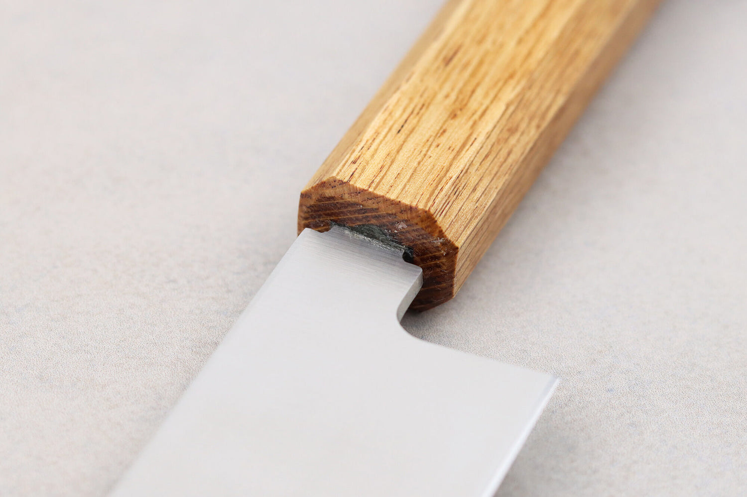 Couteau yanagiba 30cm artisanal japonais Tsunehisa AUS-8 manche en chêne