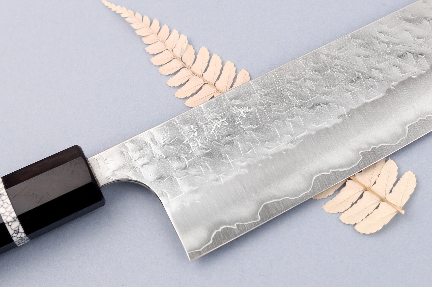 Couteau de chef 24cm japonais artisanal Yoshimi Kato Hyo SG2