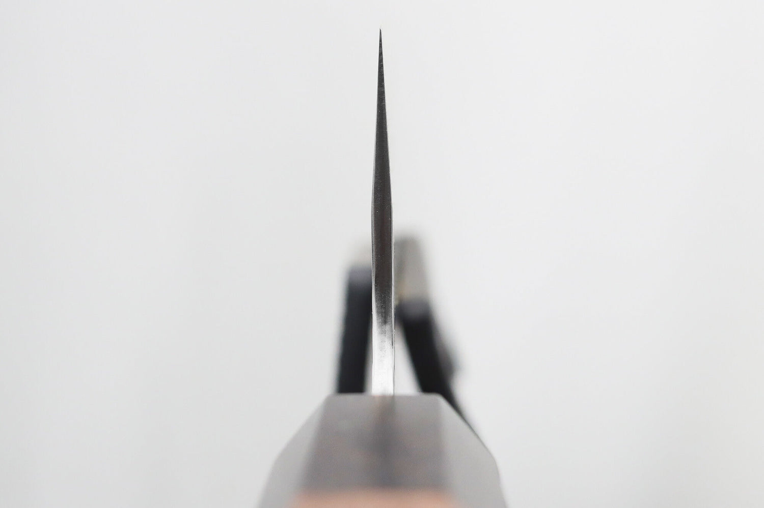 Couteau nakiri 16,5cm japonais artisanal Makoto Kurosaki VG7 Damas martelé