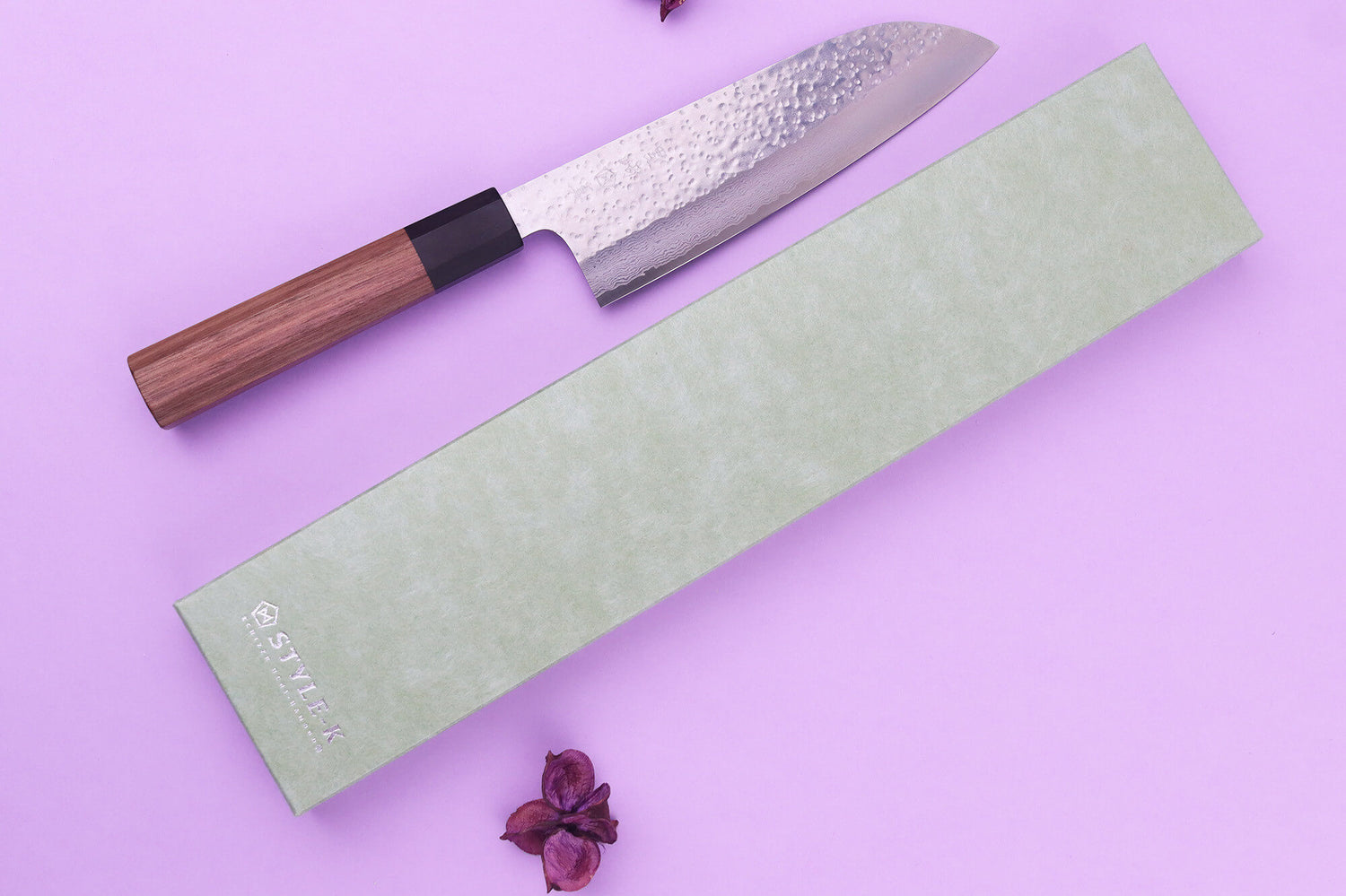 Couteau santoku 16,5cm japonais artisanal Makoto Kurosaki VG7 Damas martelé