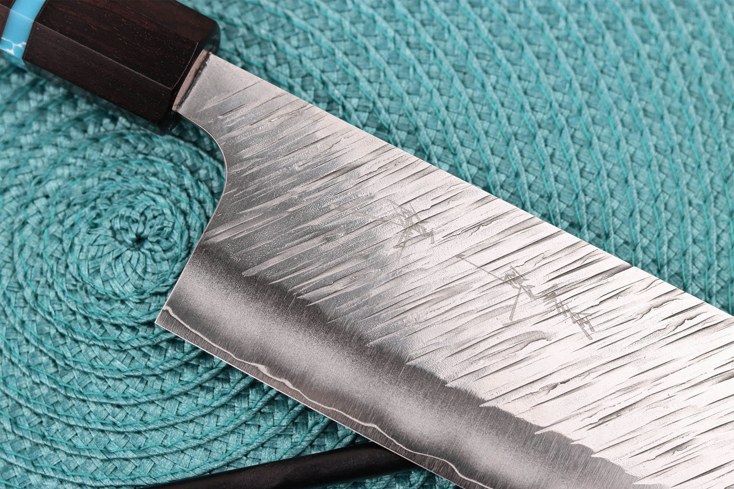 Couteau nakiri japonais artisanal Yu Kurosaki Fujin 16,5cm SG2 turquoise
