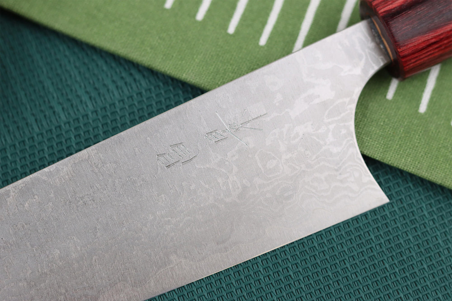 Couteau de chef japonais artisanal Masakage Kiri 18cm damas 49 couches