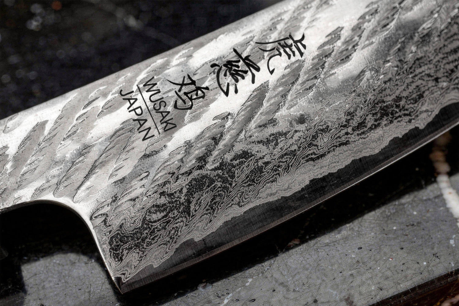 Couteau universel 13,5cm japonais artisanal Wusaki Kuronawa G3 damas
