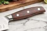 Couteau santoku 17cm Guillaume Leonard Cuistot en acier inoxydable et bois de santal rouge