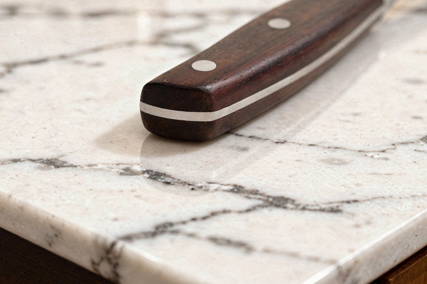 Couteau universel 13cm Guillaume Leonard Cuistot en acier inoxydable et bois de santal rouge