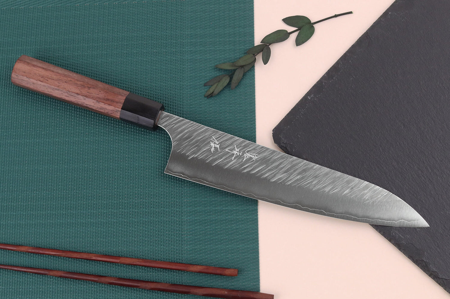 Couteau de chef japonais artisanal Yu Kurosaki Fujin 21cm SG2