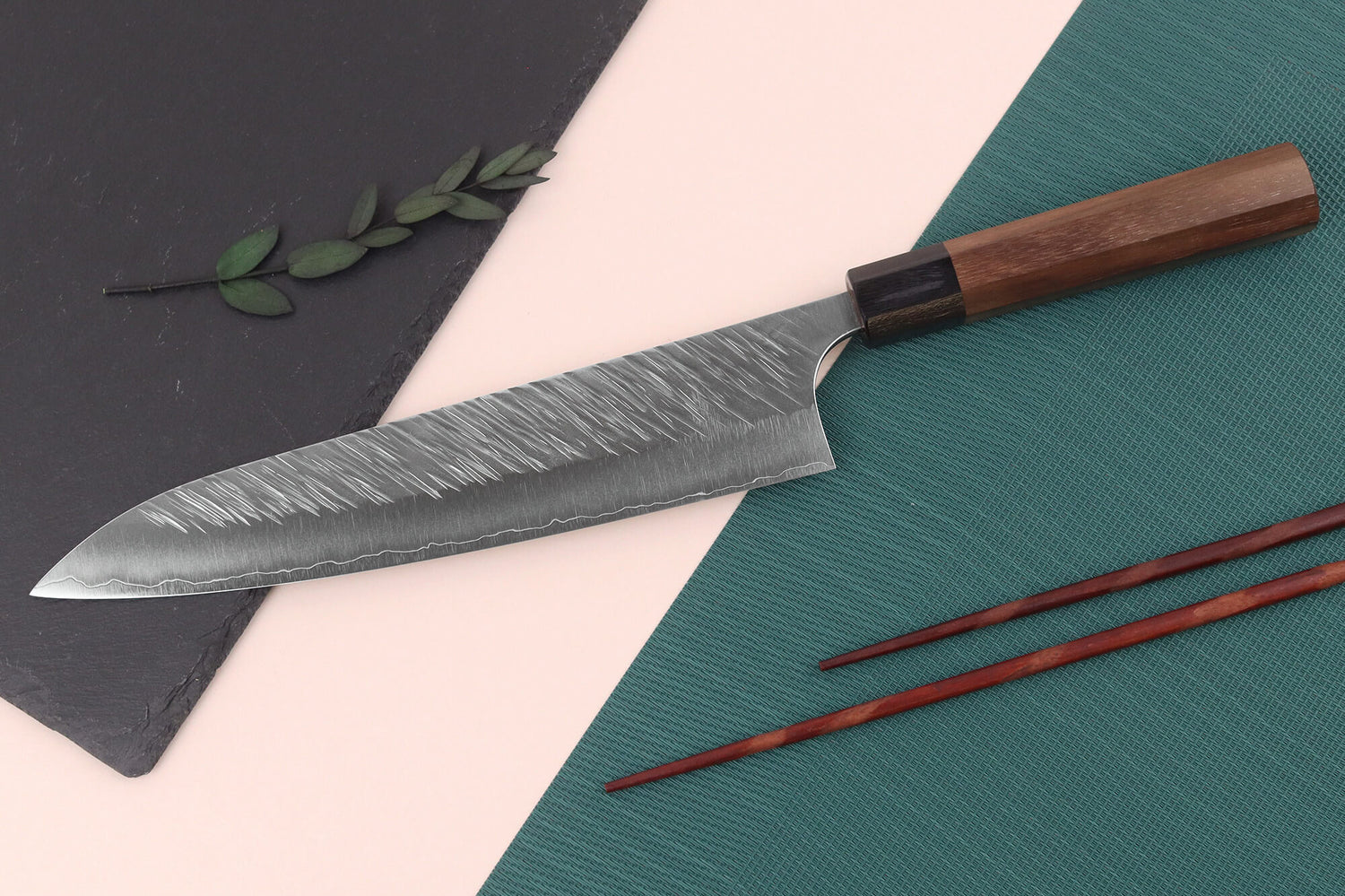 Couteau de chef japonais artisanal Yu Kurosaki Fujin 24cm SG2