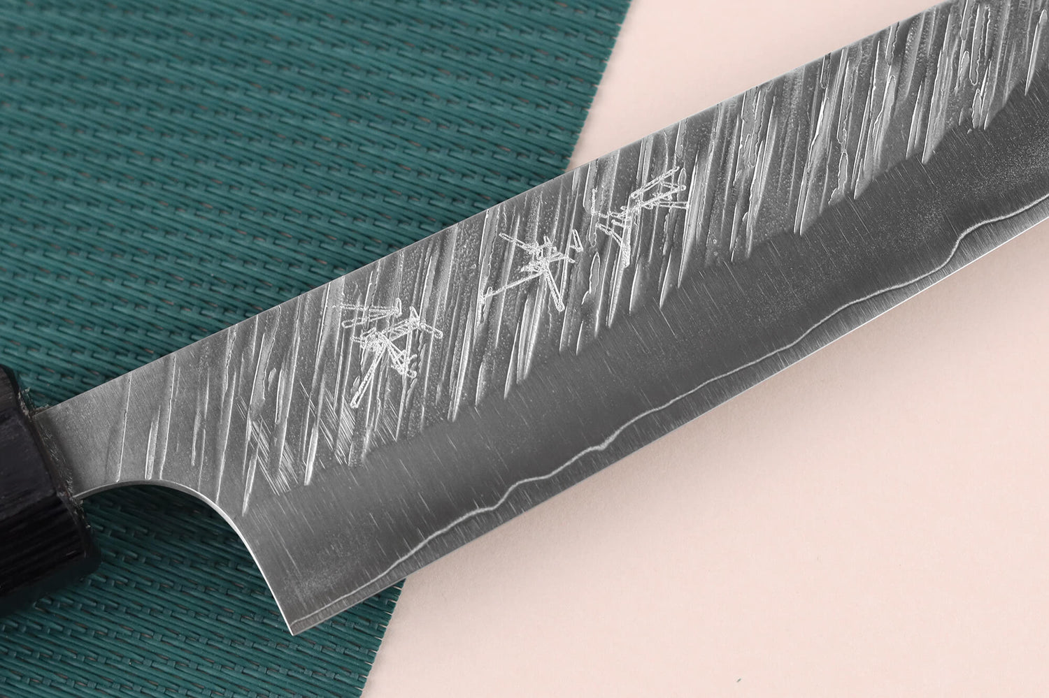 Couteau universel japonais artisanal Yu Kurosaki Fujin 15cm SG2