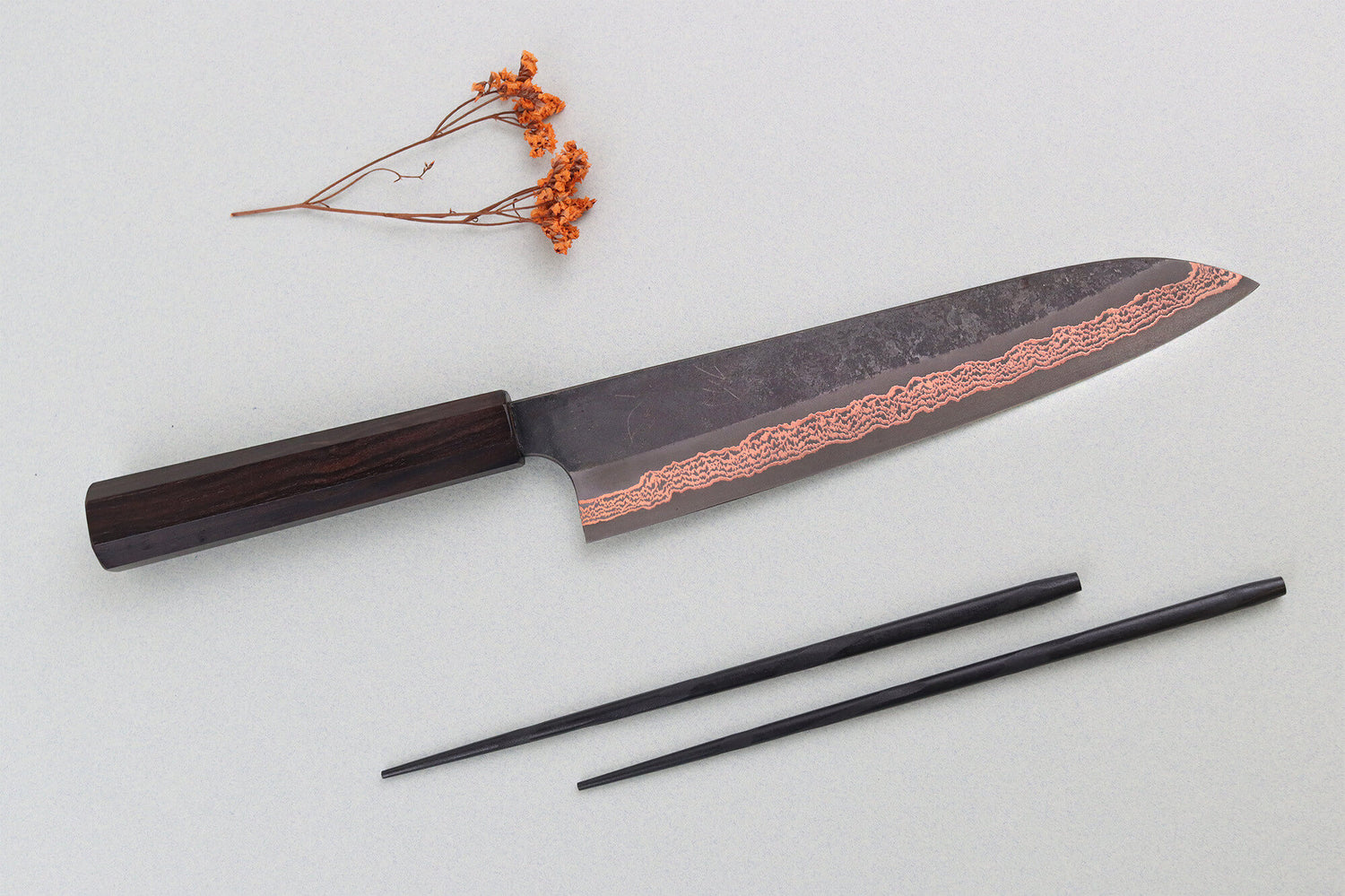 Couteau de chef 23cm japonais artisanal Hatsukokoro Yorokobi Kurouchi Damas