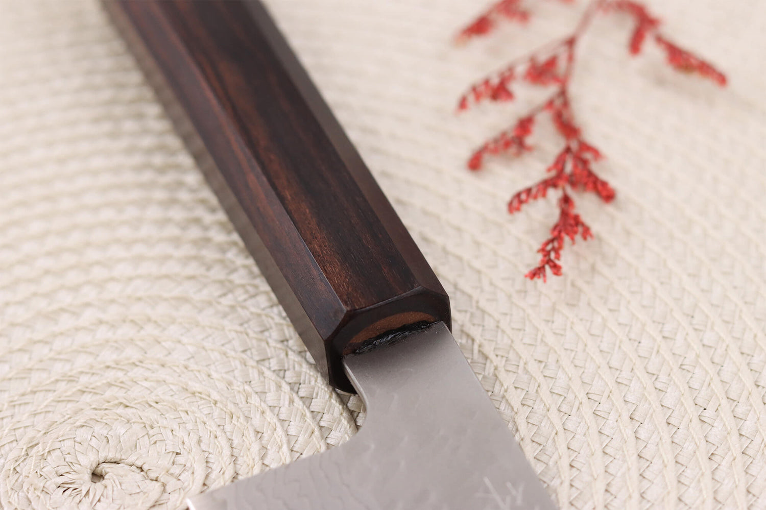 Couteau de chef 20cm japonais artisanal Nigara Hamono Tsuchime VG10 damas