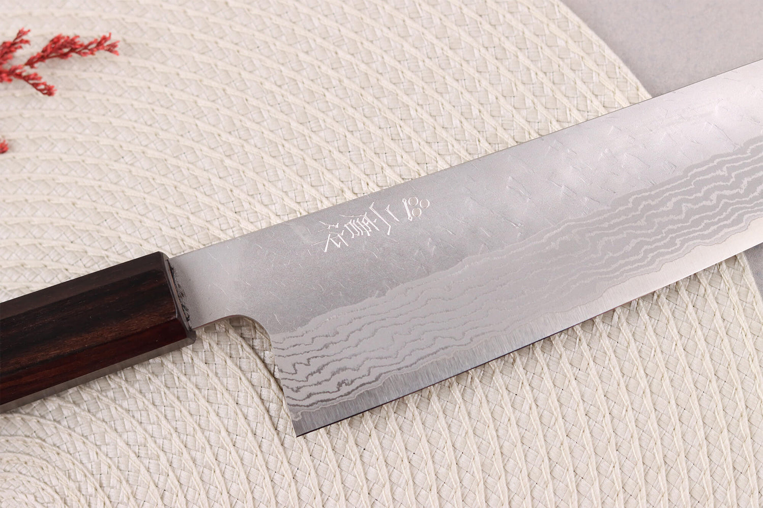 Couteau de chef 20cm japonais artisanal Nigara Hamono Tsuchime VG10 damas