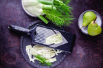Mandoline Microplane en V double fonctions avec protège doigts