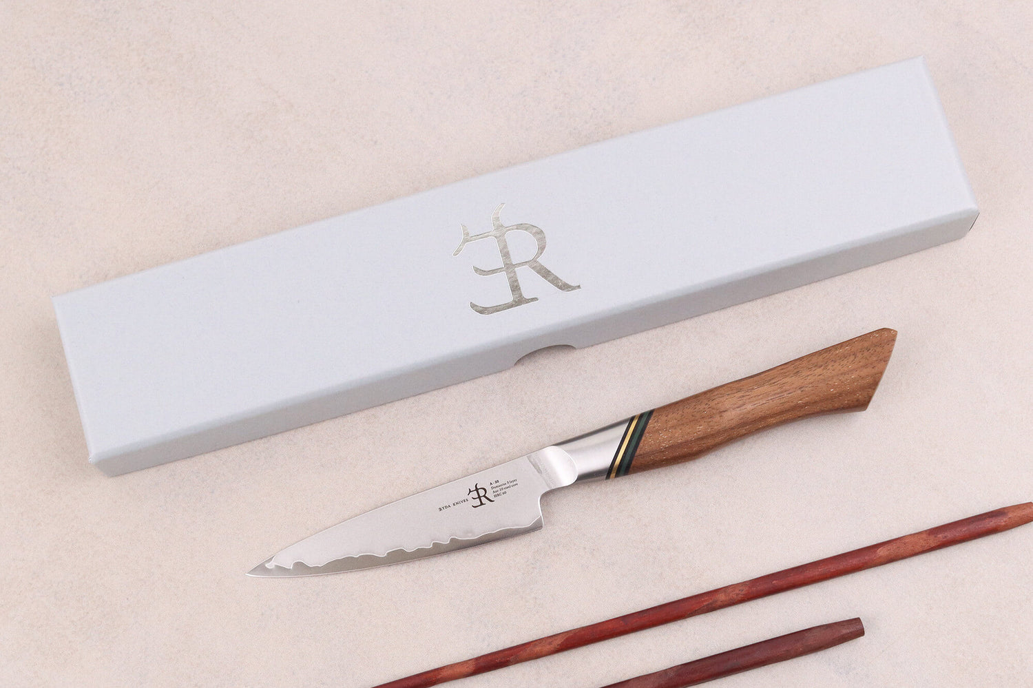 Couteau d'office 9cm Ryda Knives A-30 San Maï et manche en noyer