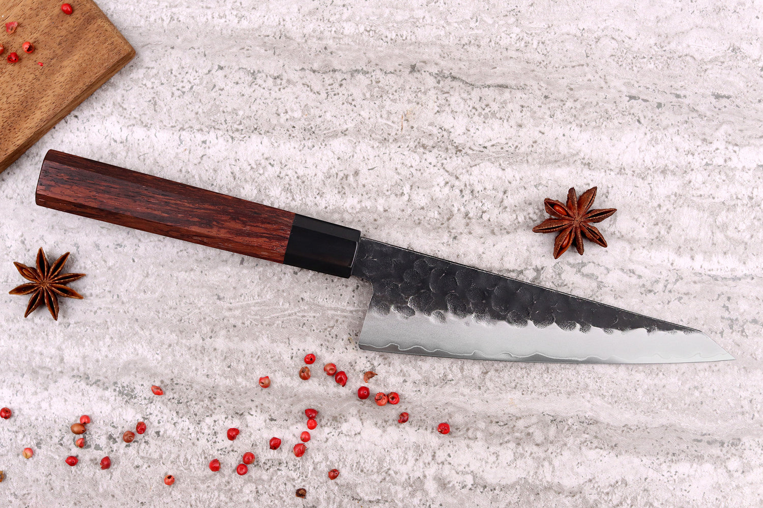 Couteau honesuki Sayuto Séquoia San Mai martelé 15cm