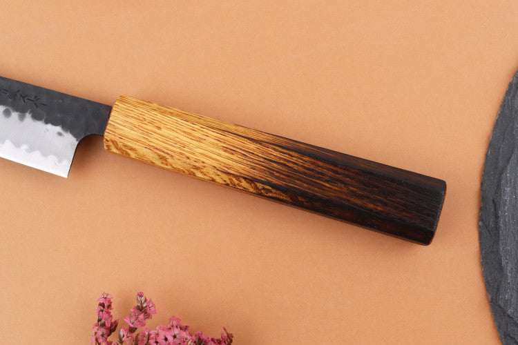 Couteau universel 15cm japonais artisanal Yuzo Black AS chêne brûlé