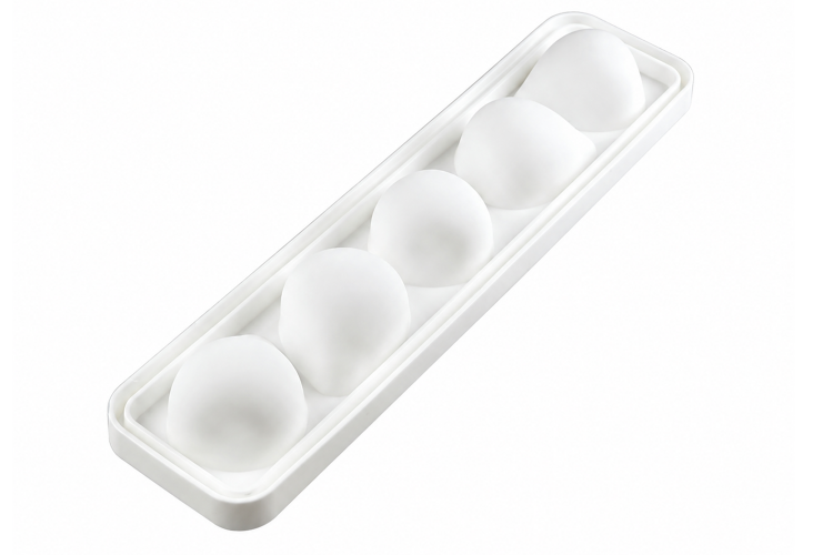 Moule pâtissier 5 fraises 3D Silikomart en silicone blanc
