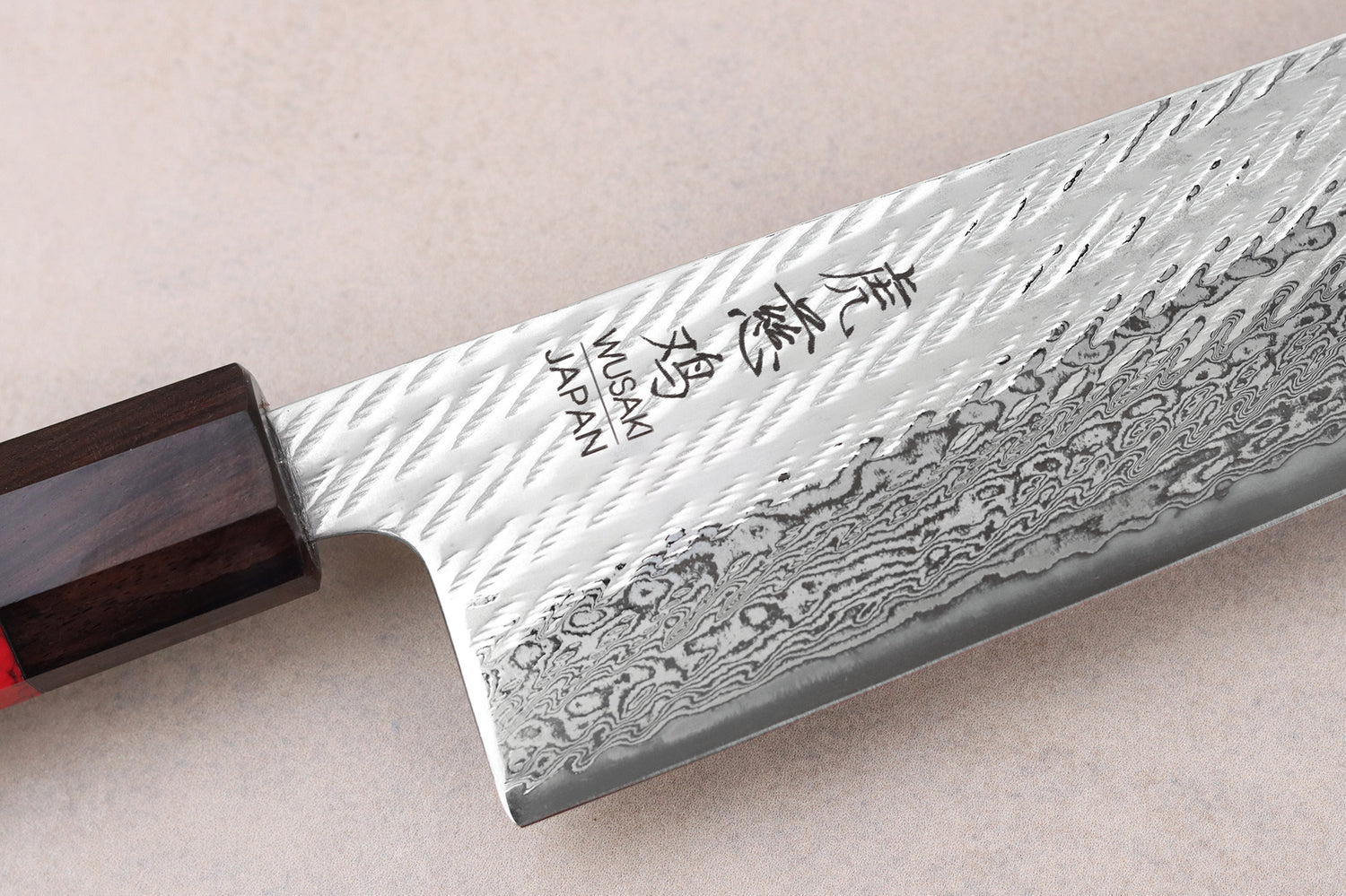 Couteau de chef 24cm japonais artisanal Wusaki Nawame AUS10 damas
